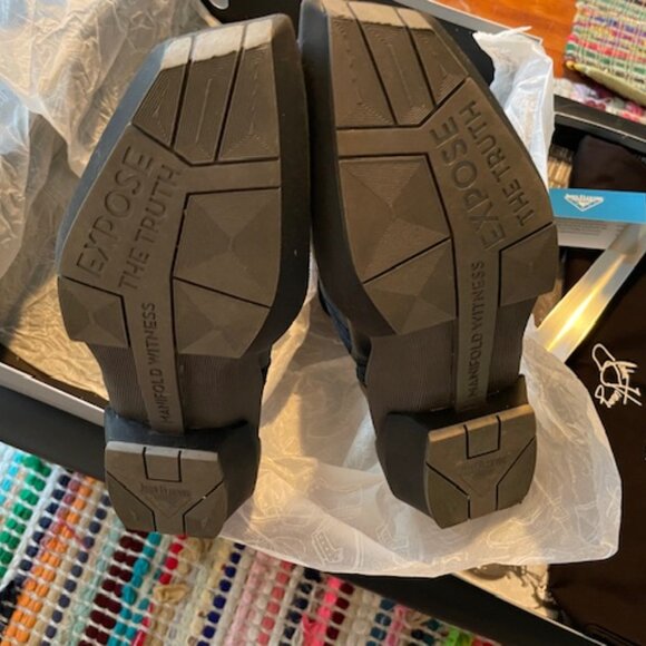 LAST PRICE Fluevog x Star Trek Starfleet Black Leather Boots Size 7 $499 DEAL - Picture 7 of 15